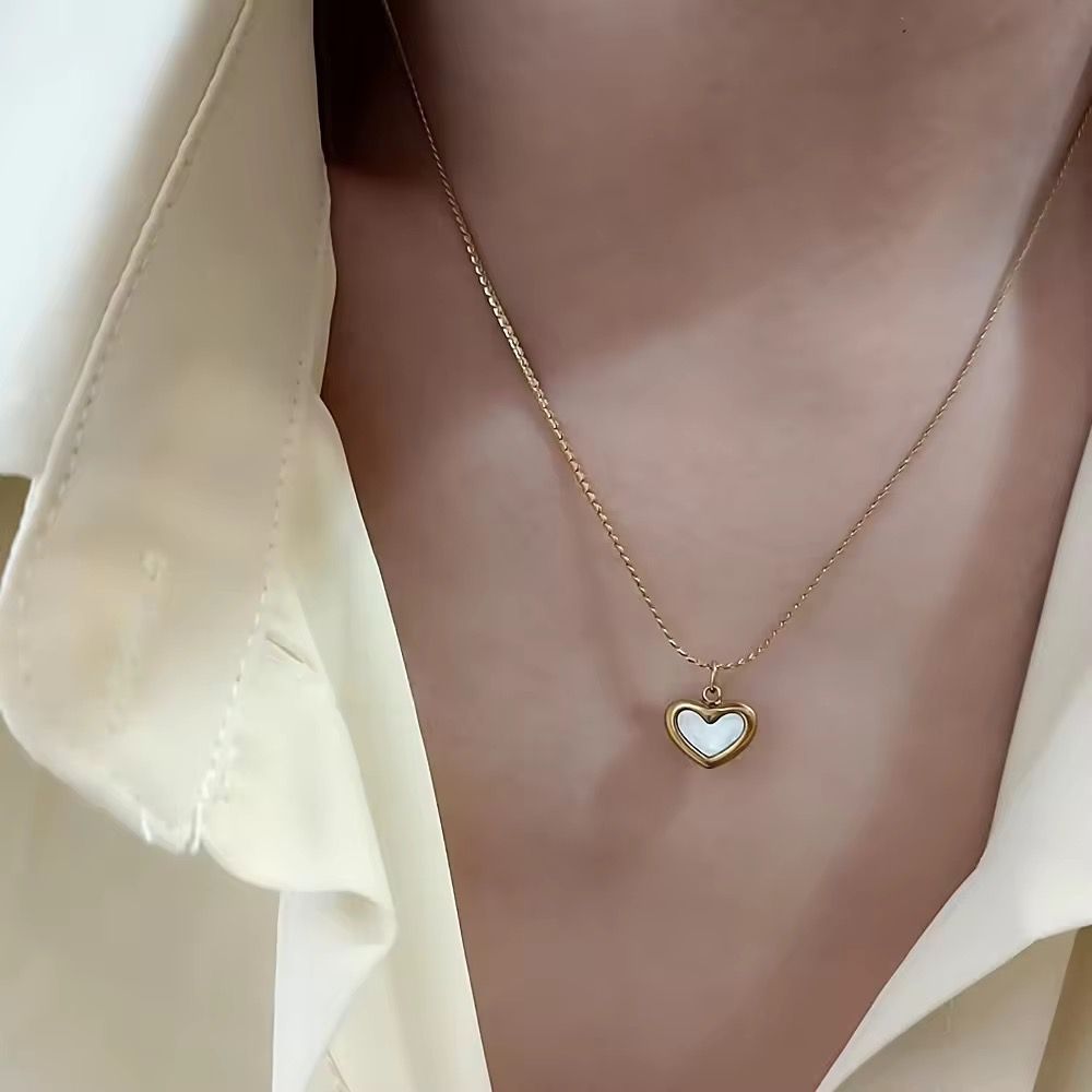 Heart Pearl Necklace - Image 2