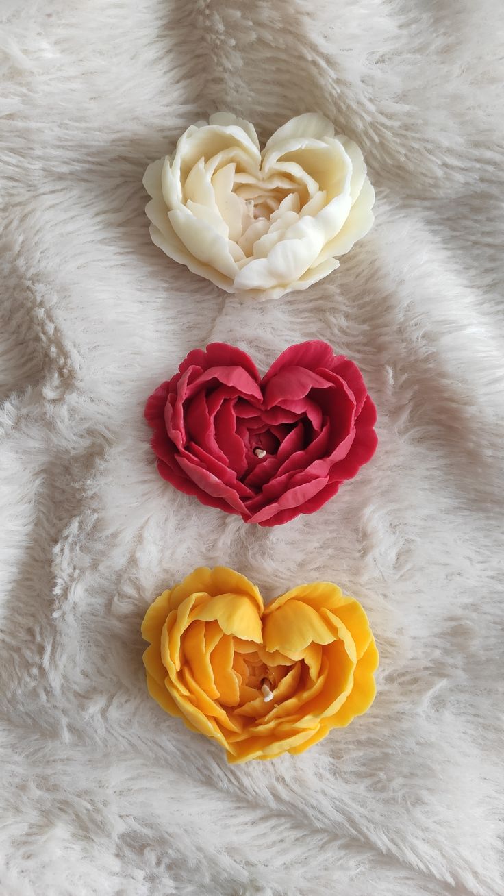 Heart Peony Flower Candle - Image 4